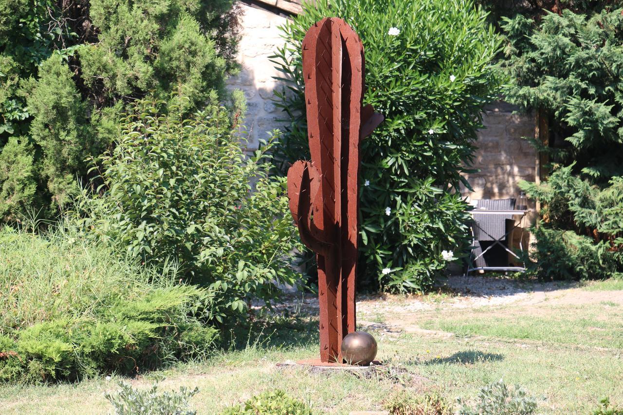 Mas Armelin Bed & Breakfast Tarascon Exterior photo